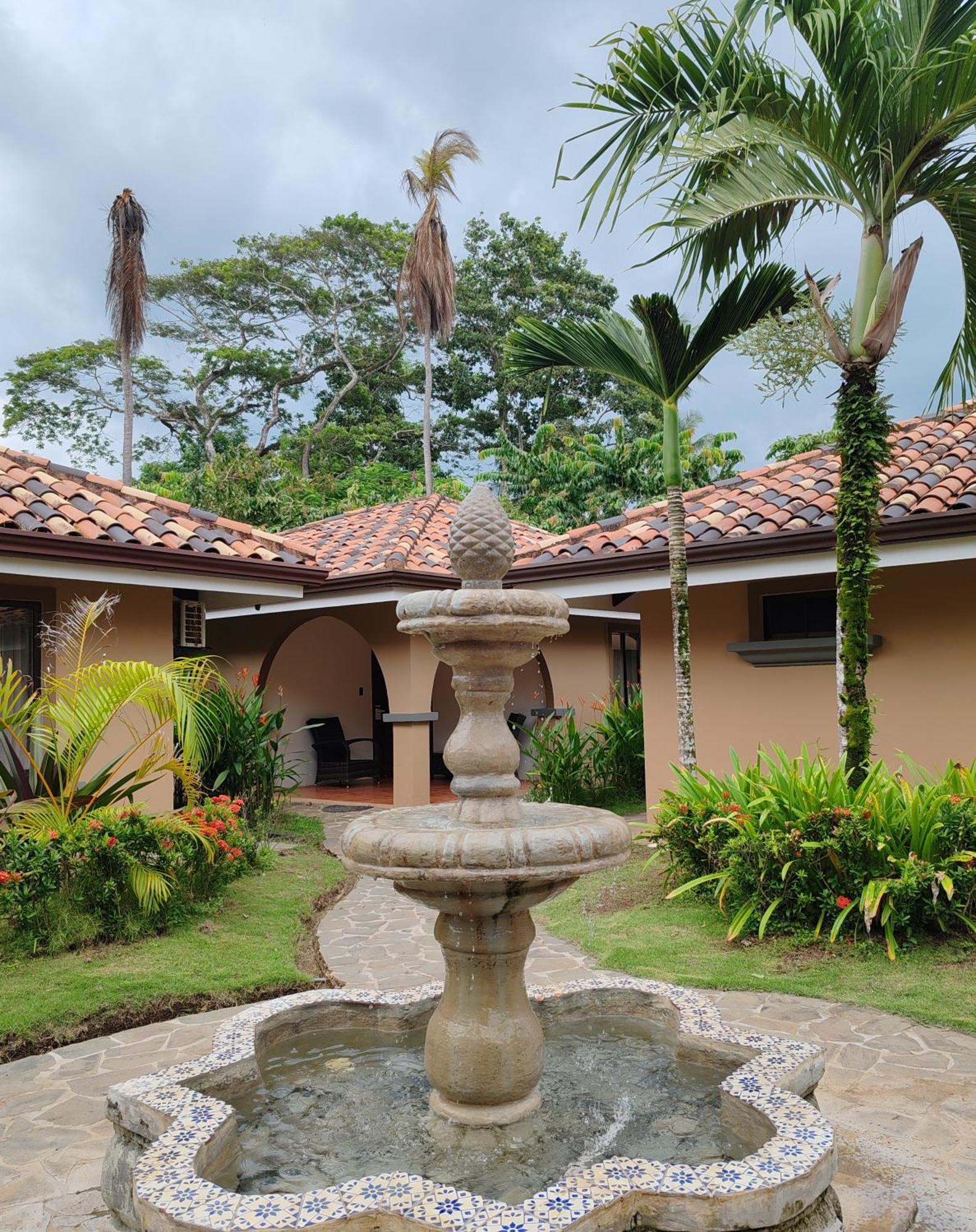 Marenaz Oceanfront Resort Esterillos Este Exteriér fotografie